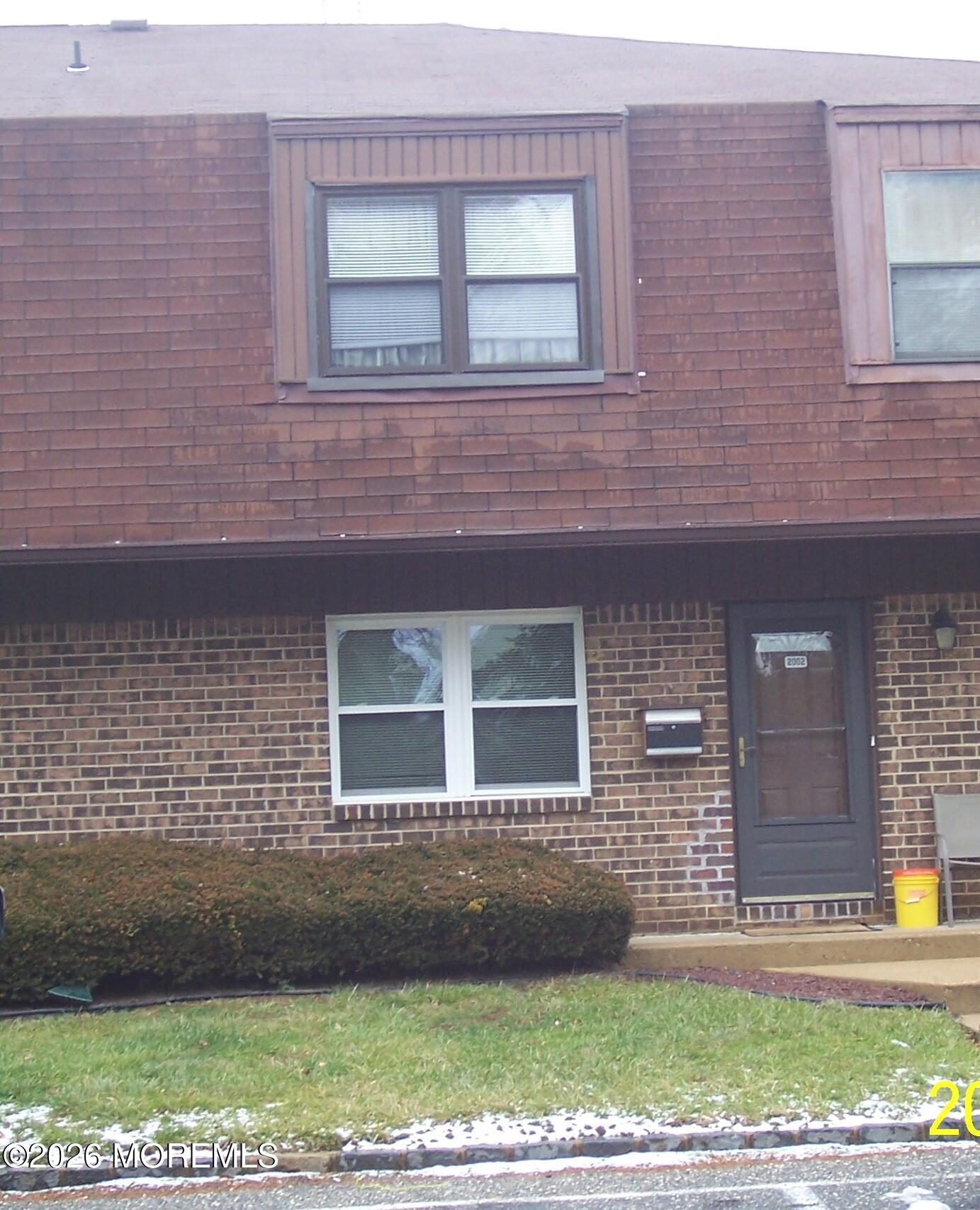2002 Silver Court, Unit 2002 Hamilton, NJ 08690 - Photo 2 of 6 100_1390 cropped