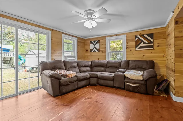 $424,900 | 6 North Road, Foster, RI 02825