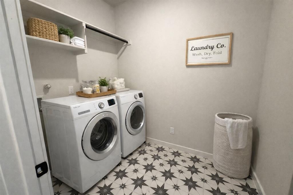 317 Skeen Peak Springtown, TX 76082 - Photo 24 of 31 AI Enhanced Laundry Room with Virtual Staging