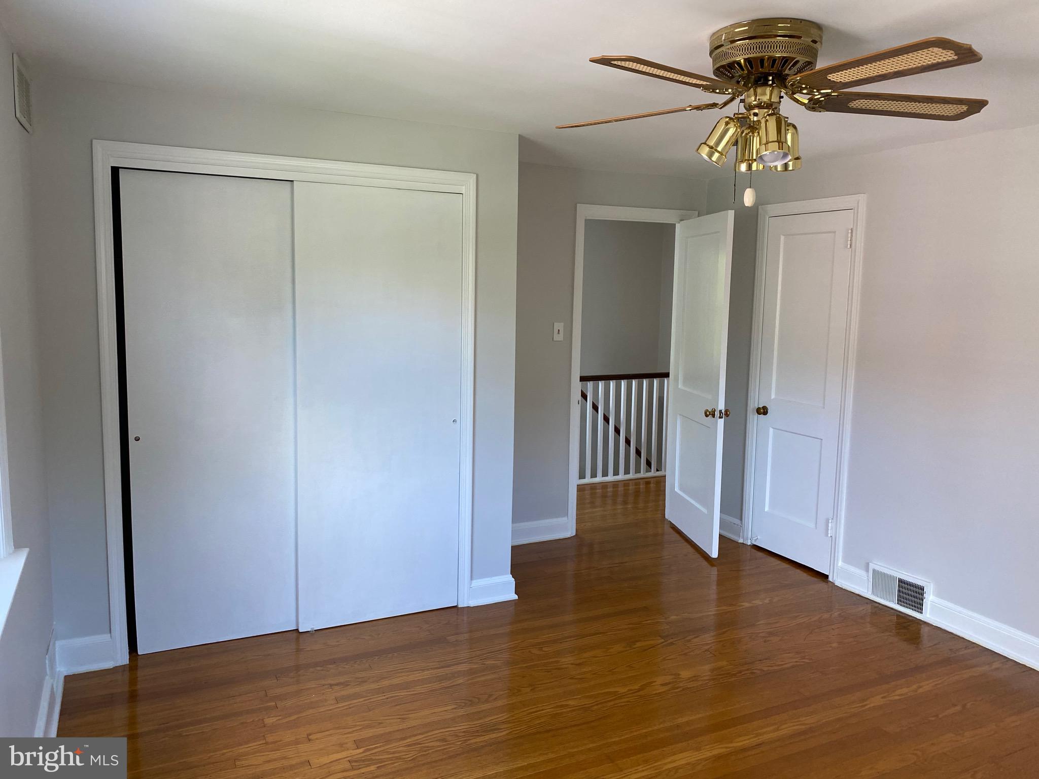 121 Barbara Drive Springfield, PA 19064 - Photo 18 of 36 Master bedroom