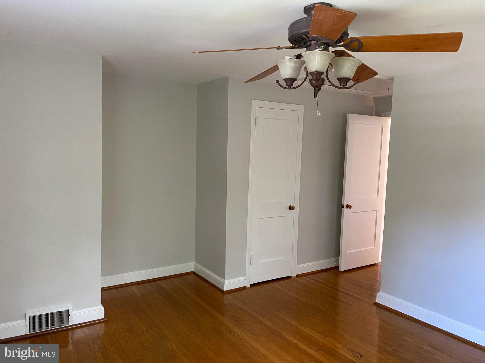 121 Barbara Drive Springfield, PA 19064 - Photo 22 of 36 2nd Bedroom
