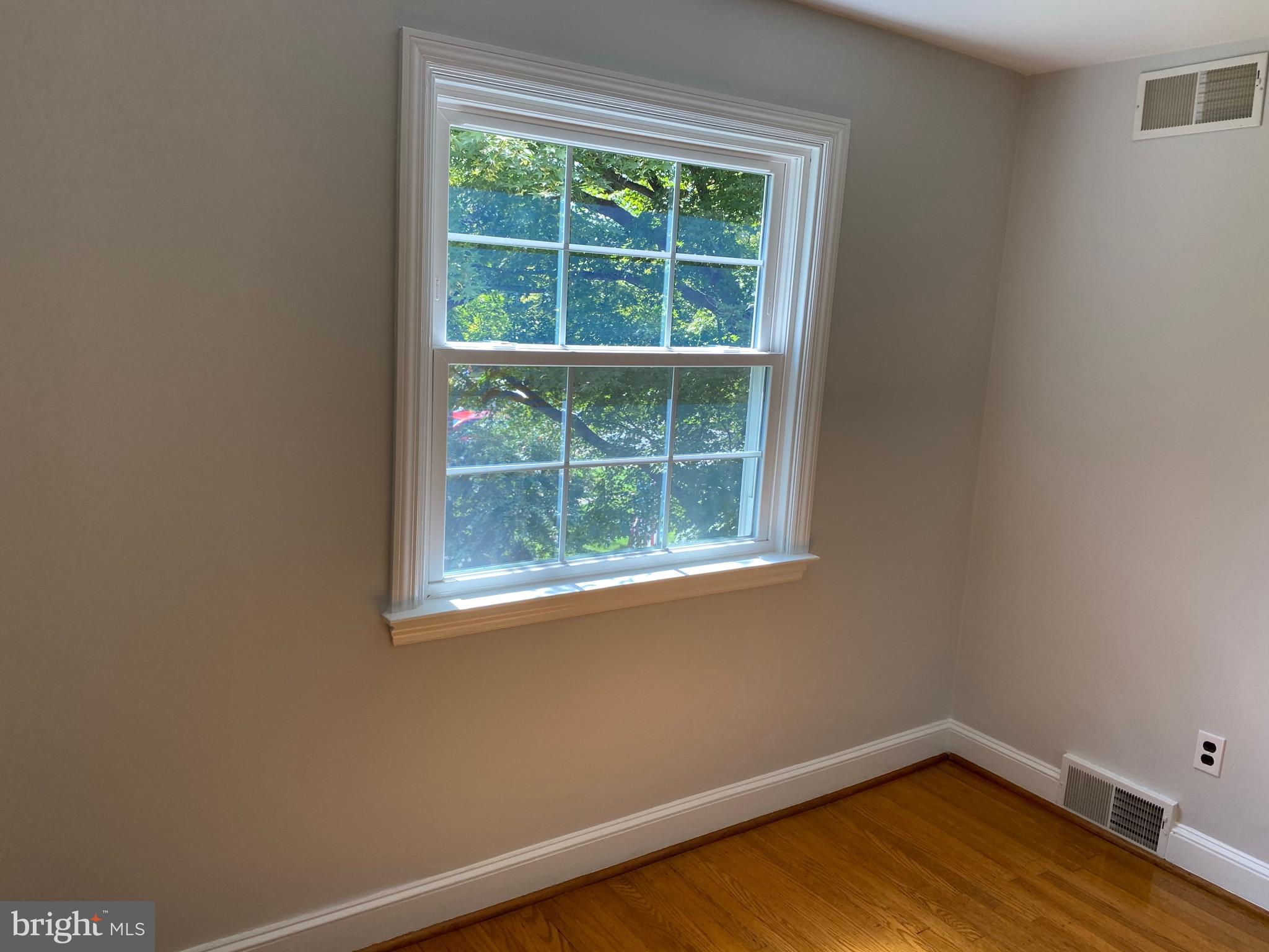 121 Barbara Drive Springfield, PA 19064 - Photo 24 of 36 3rd Bedroom