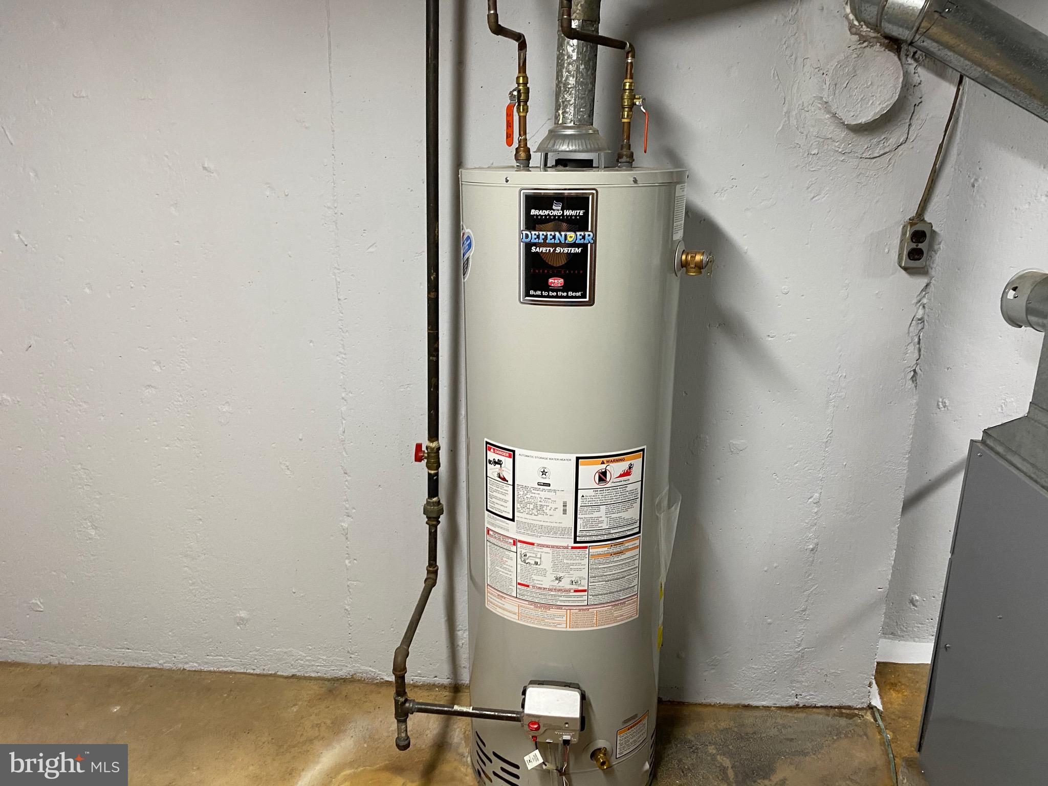 121 Barbara Drive Springfield, PA 19064 - Photo 31 of 36 Hot water heater