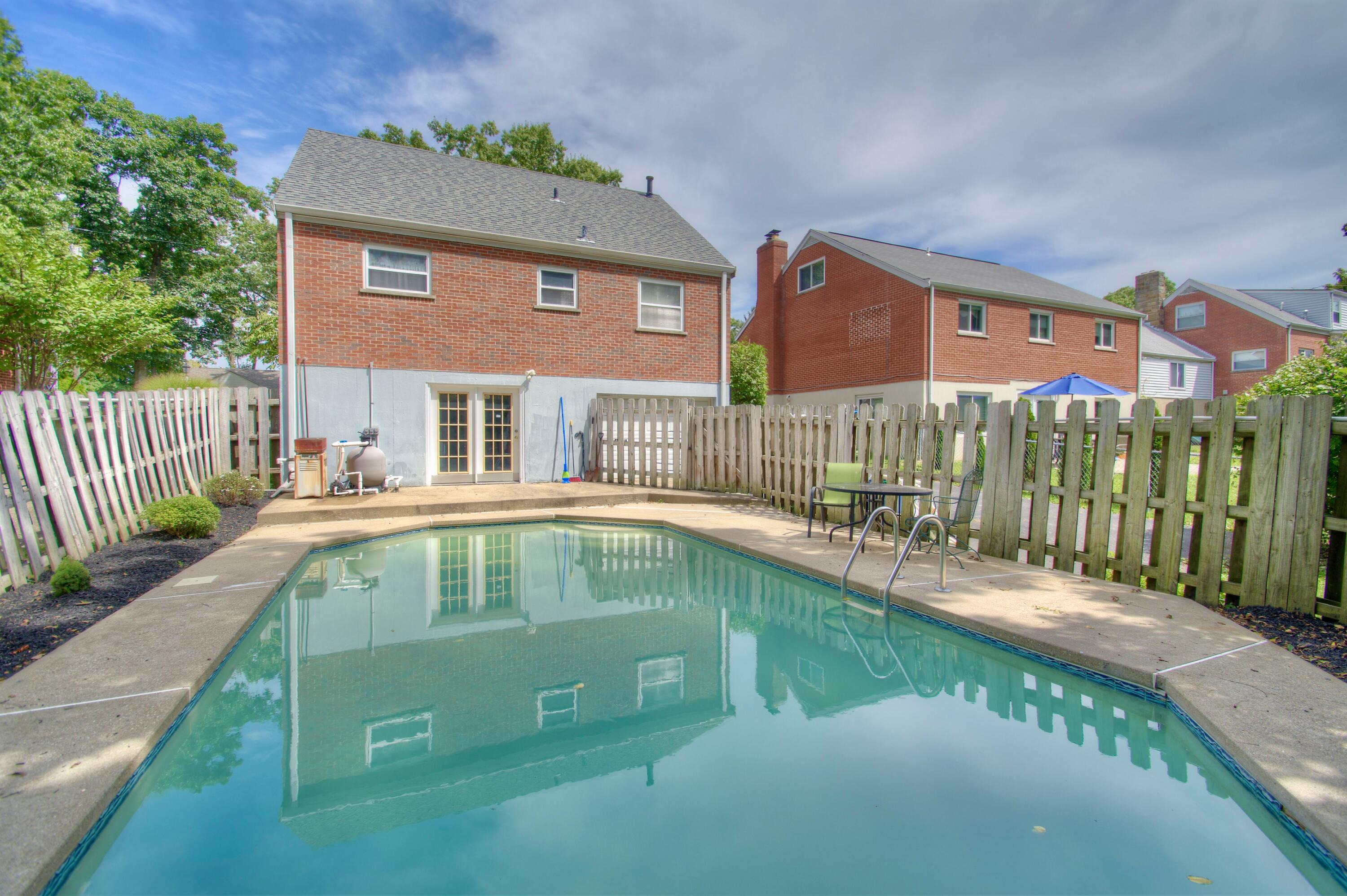 37 1/2 Ashton Road Fort Mitchell, KY 41017 - Photo 5 of 23