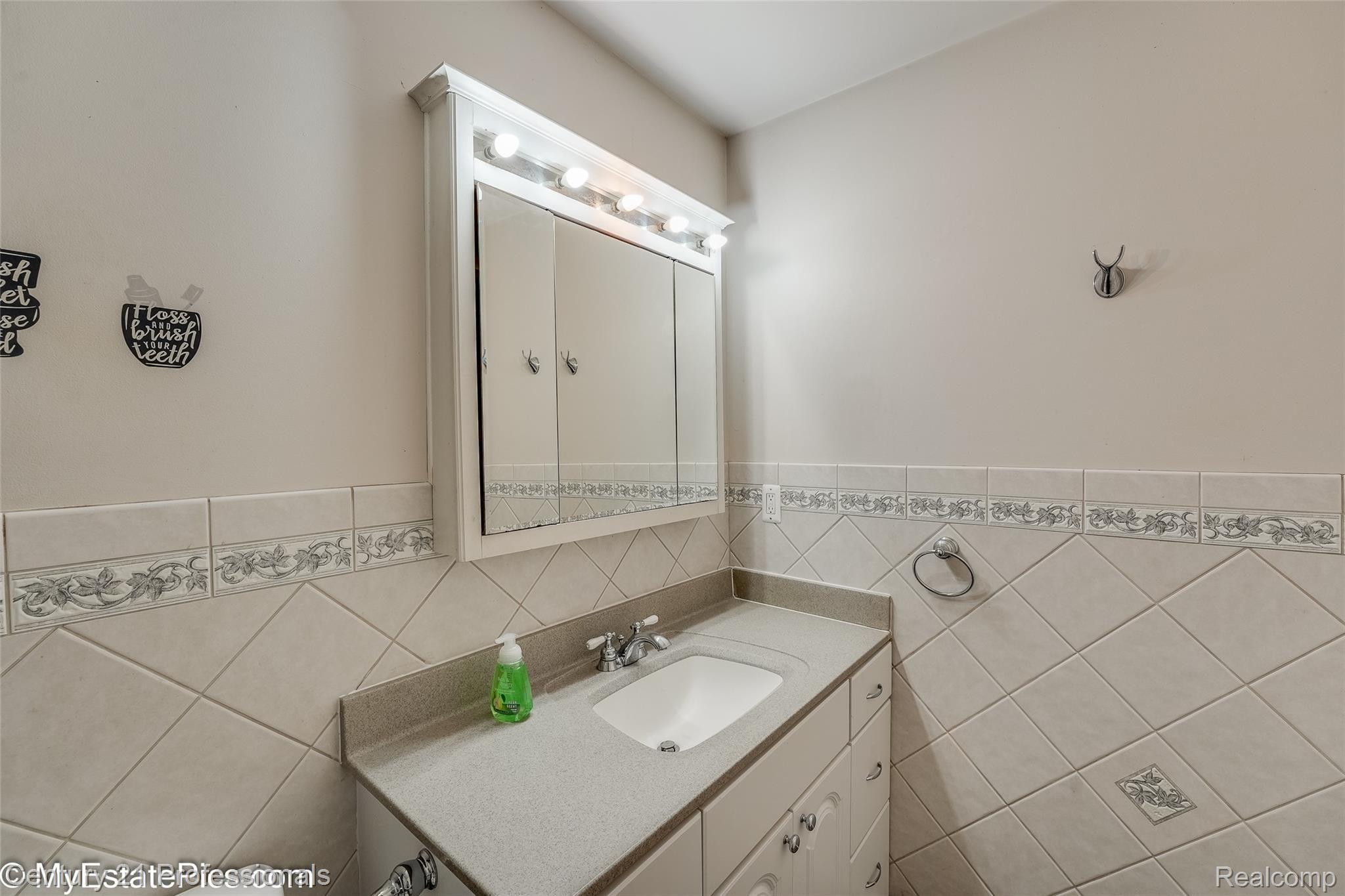 40768 West Mill Rd Court Novi, MI 48375 - Photo 45 of 55 40768 mill rd ct w Novi-51.jpg