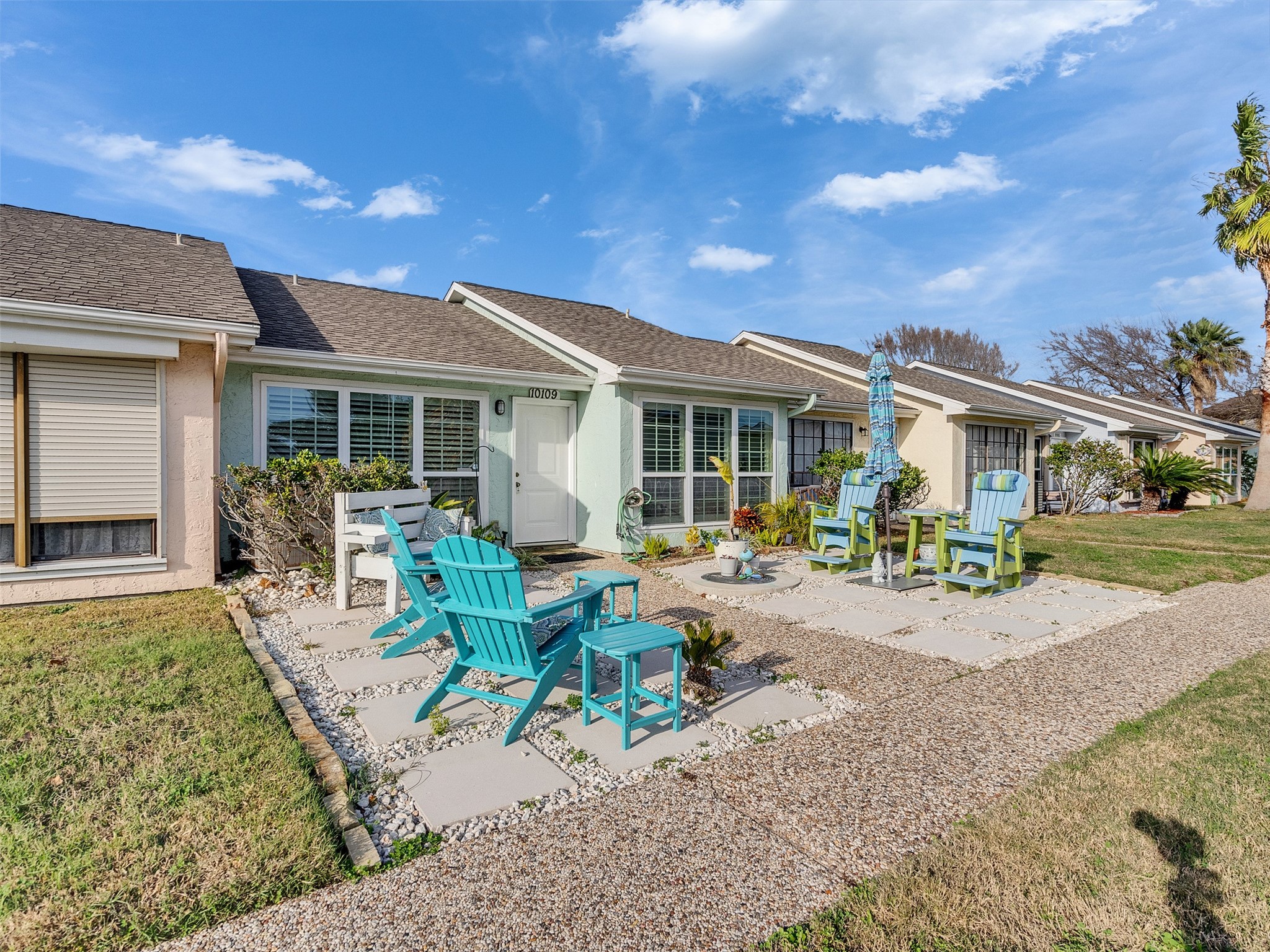 10109 Schaper Road Galveston, TX 77554 - Photo 21 of 33 a view of a house with backyard porch and outdoor seating
