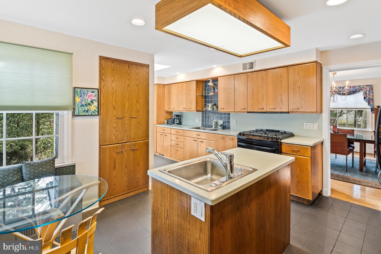 79 Laurel Road Princeton, NJ 08540 - Photo 11 of 29