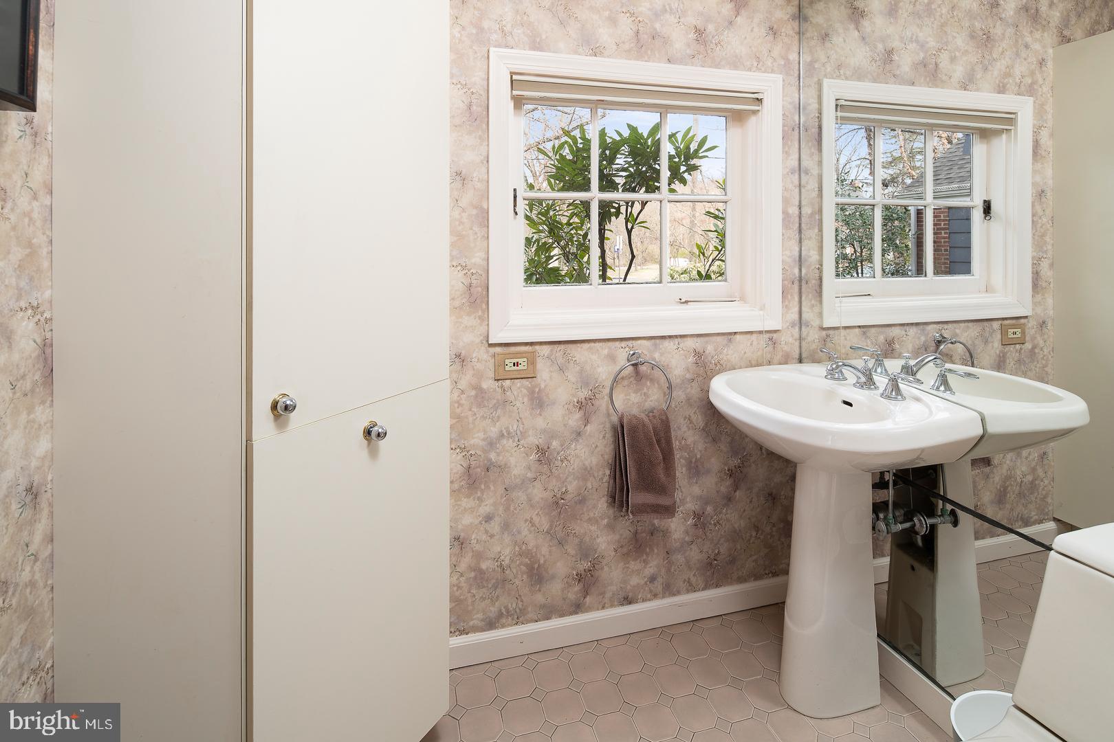 79 Laurel Road Princeton, NJ 08540 - Photo 16 of 29