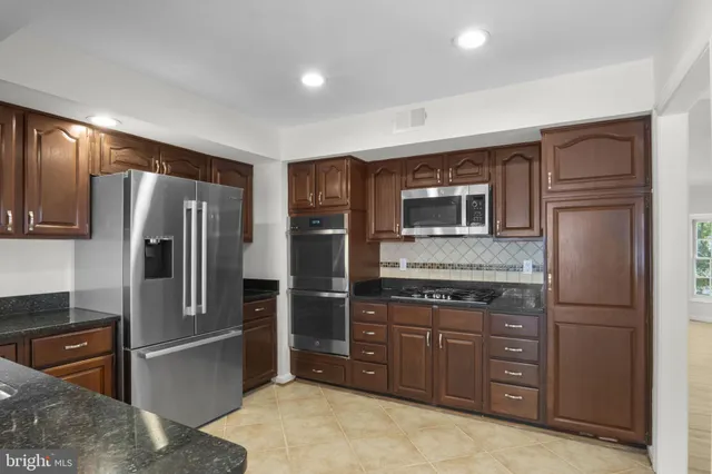 $885,000 | 8017 Trevor Place, Vienna, VA 22182