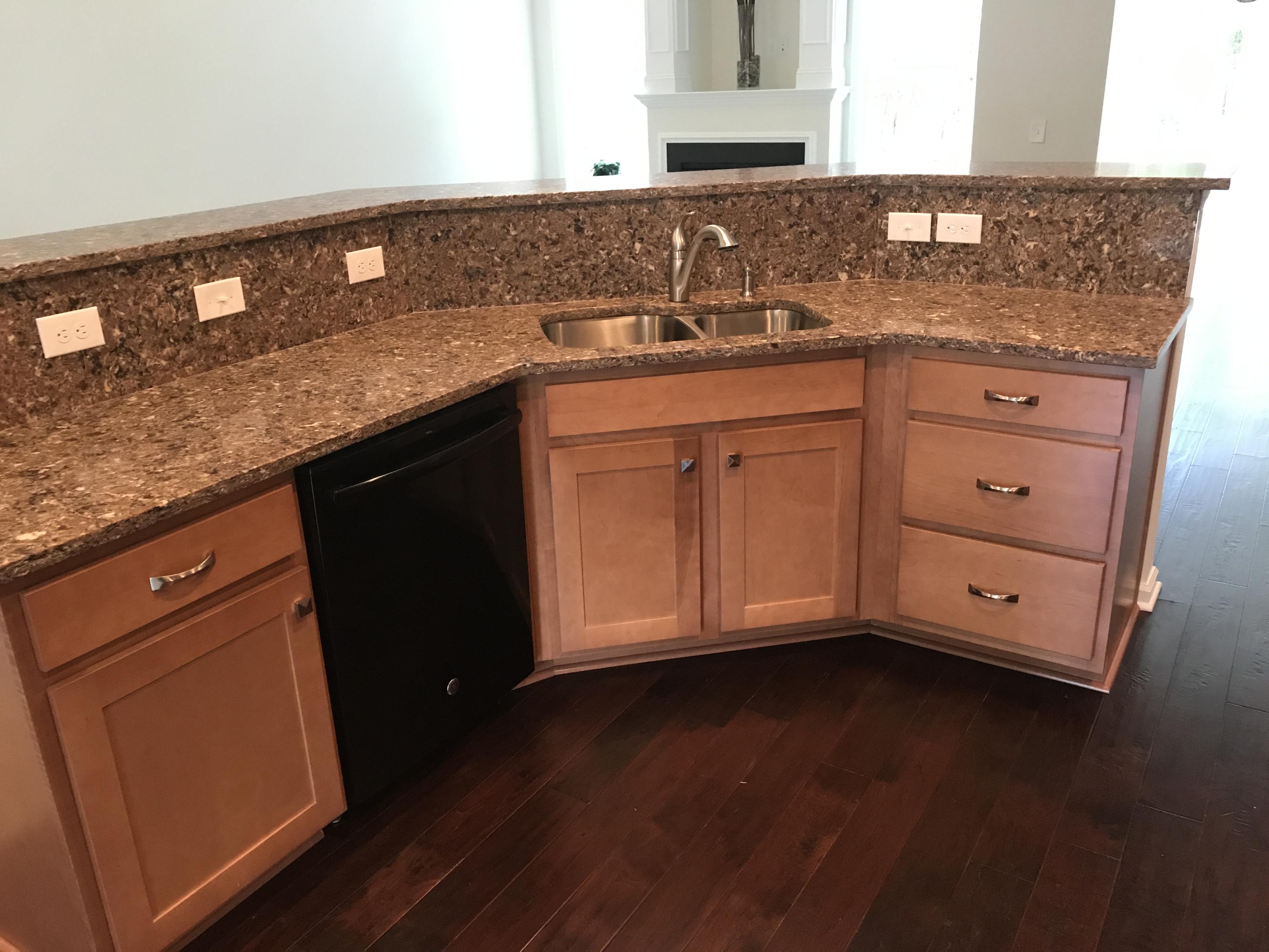 152 Alpine Road Summerville, SC 29485 - Photo 16 of 24 Edisto Kitchen3
