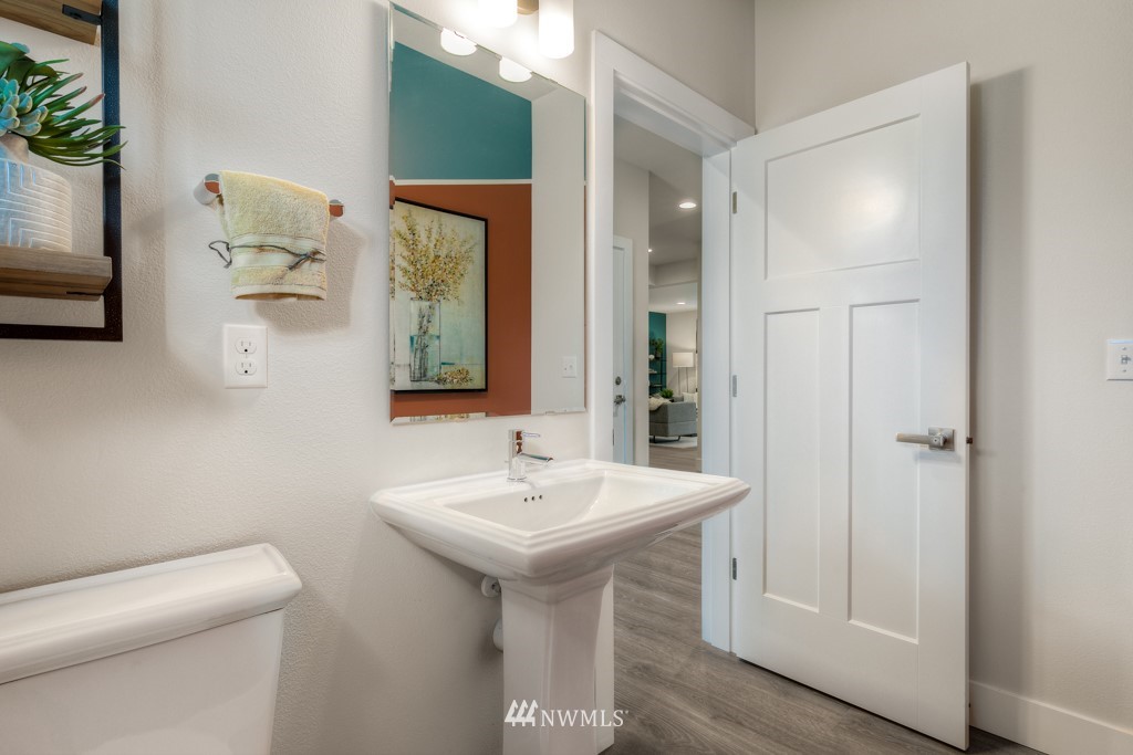 24136 39th Drive Southeast, Unit PH4 Bothell, WA 98021 - Photo 4 of 23