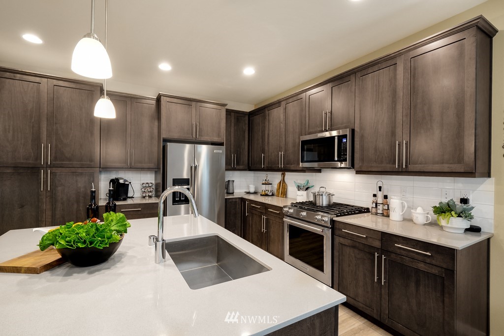 24136 39th Drive Southeast, Unit PH4 Bothell, WA 98021 - Photo 10 of 23