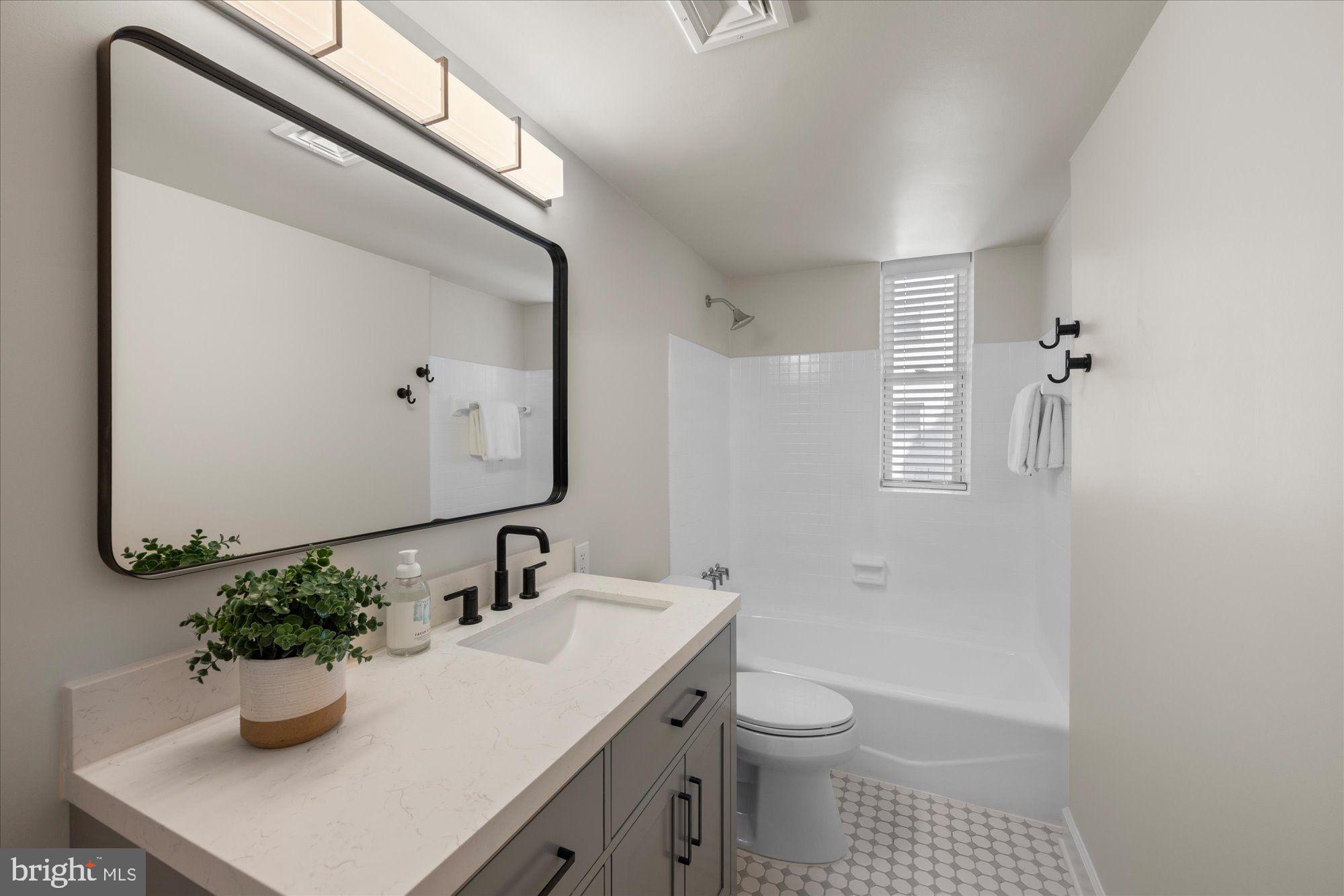2127 California Street Northwest, Unit 204 Washington, DC 20008 - Photo 16 of 21 Hall Bathroom