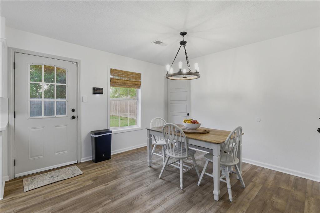 606 West 2nd Iowa, LA 70647 - Photo 6 of 15