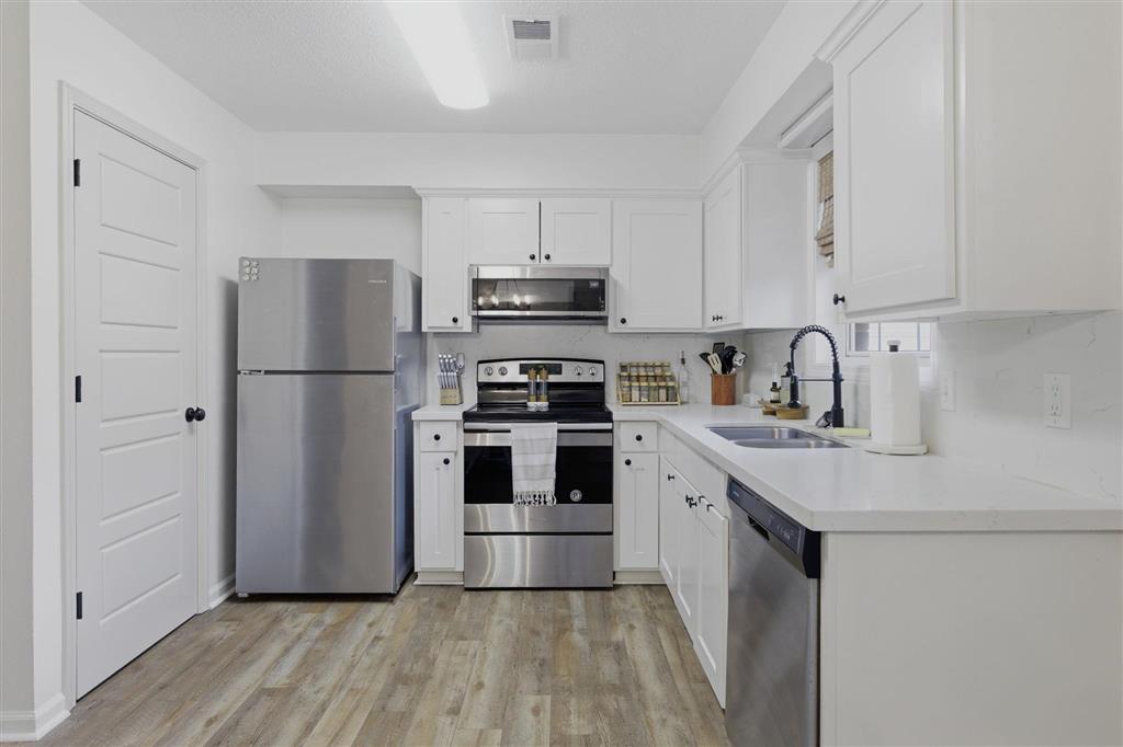 606 West 2nd Iowa, LA 70647 - Photo 8 of 15