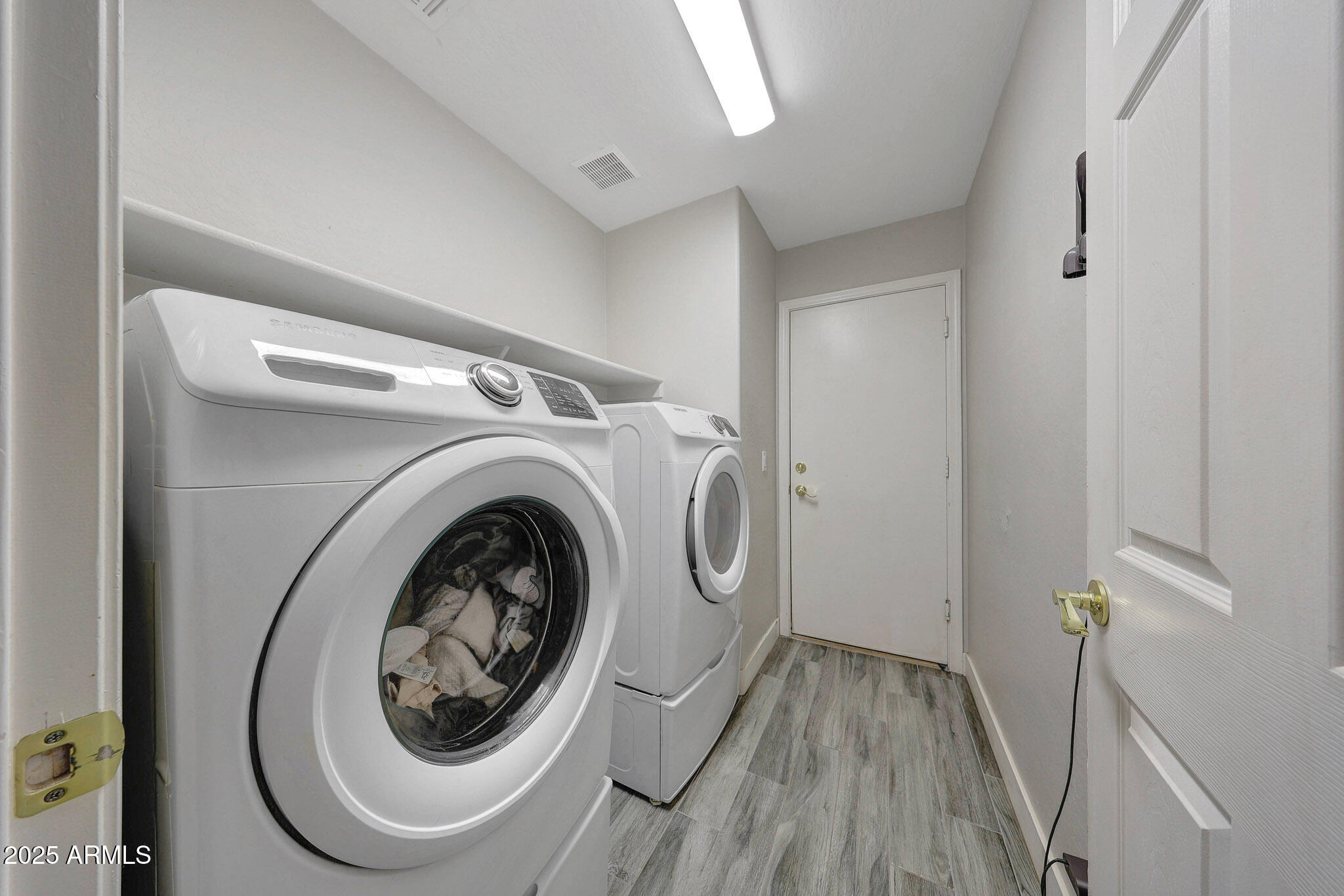 2630 West Florentine Road Phoenix, AZ 85086 - Photo 13 of 16 Utility Room