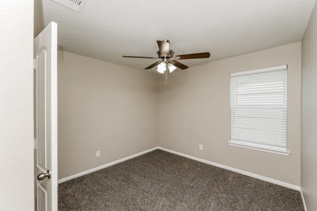 $2,115 | 5914 Golden Cove Road, Cove, TX 77523