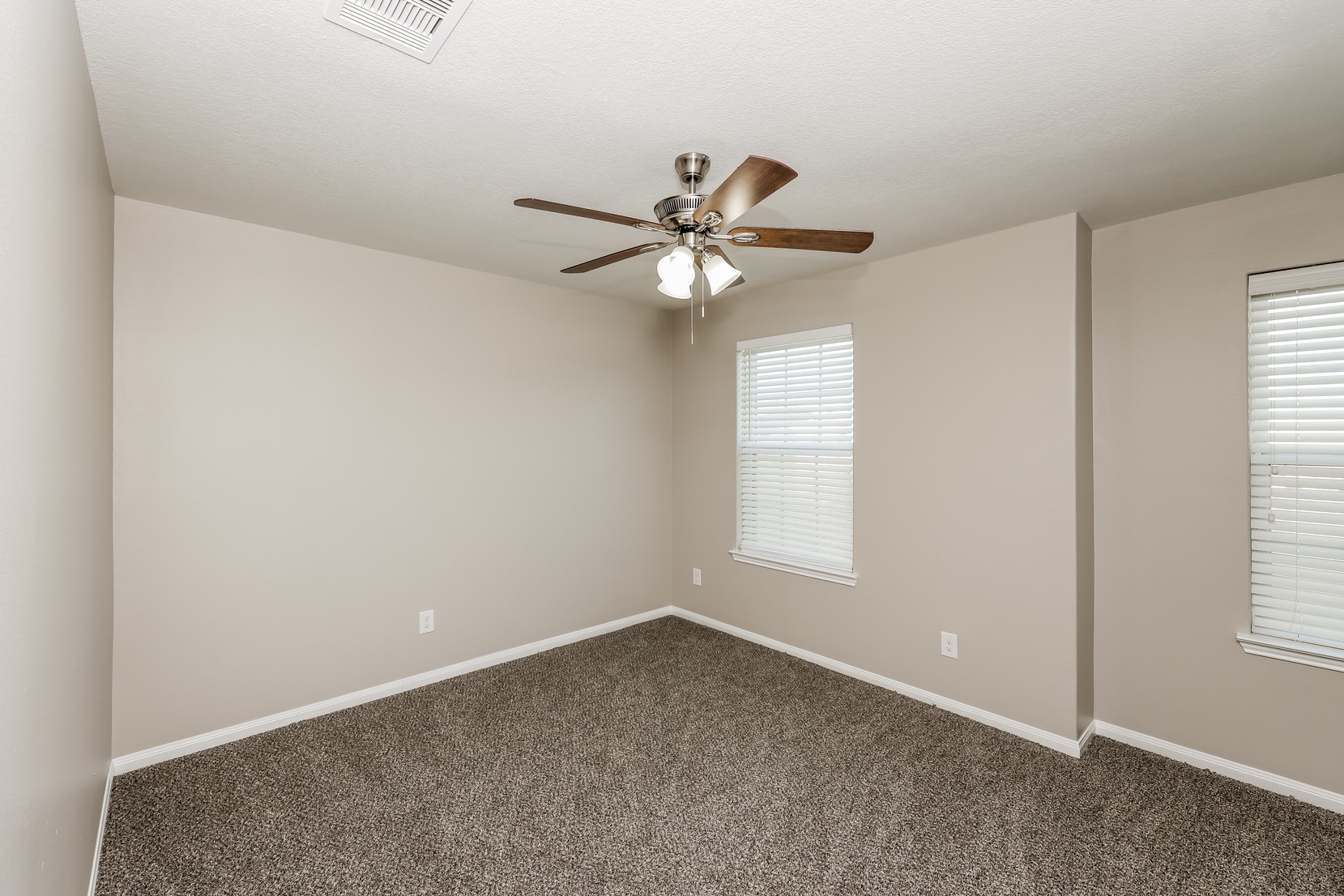 5914 Golden Cove Road Cove, TX 77523 - Photo 13 of 15