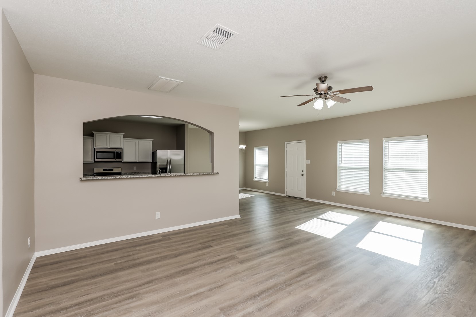 5914 Golden Cove Road Cove, TX 77523 - Photo 3 of 15