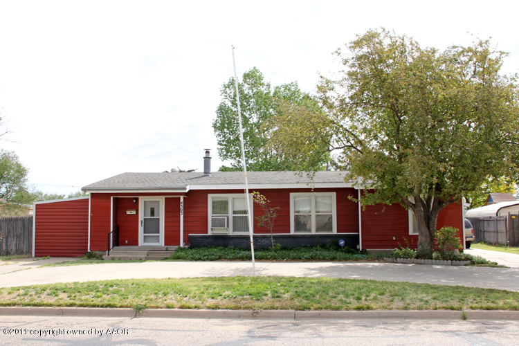 4303 South Lipscomb Street Amarillo, TX 79110 - Photo 1 of 35 a view of a yard in front of a house