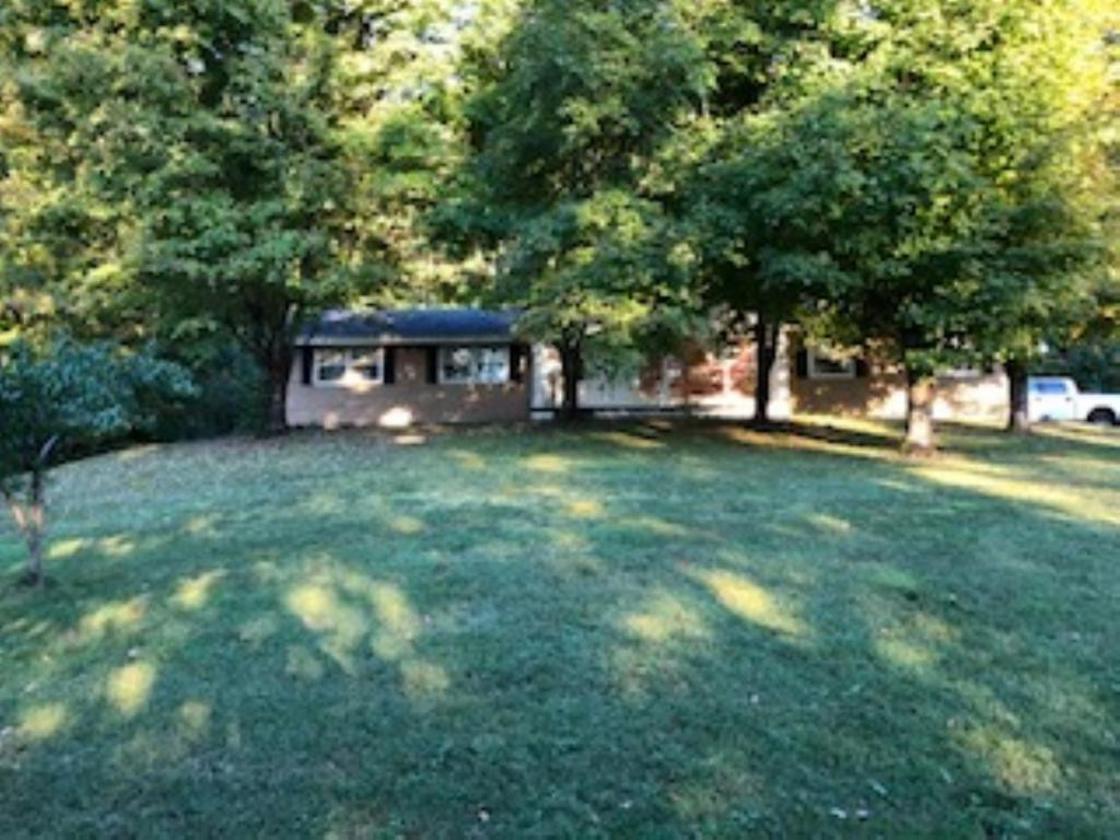 216 Milden Hall Road Bristol, TN 37620 - Photo 3 of 25 Photo 3