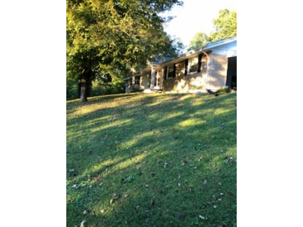 216 Milden Hall Road Bristol, TN 37620 - Photo 4 of 25 Photo 4