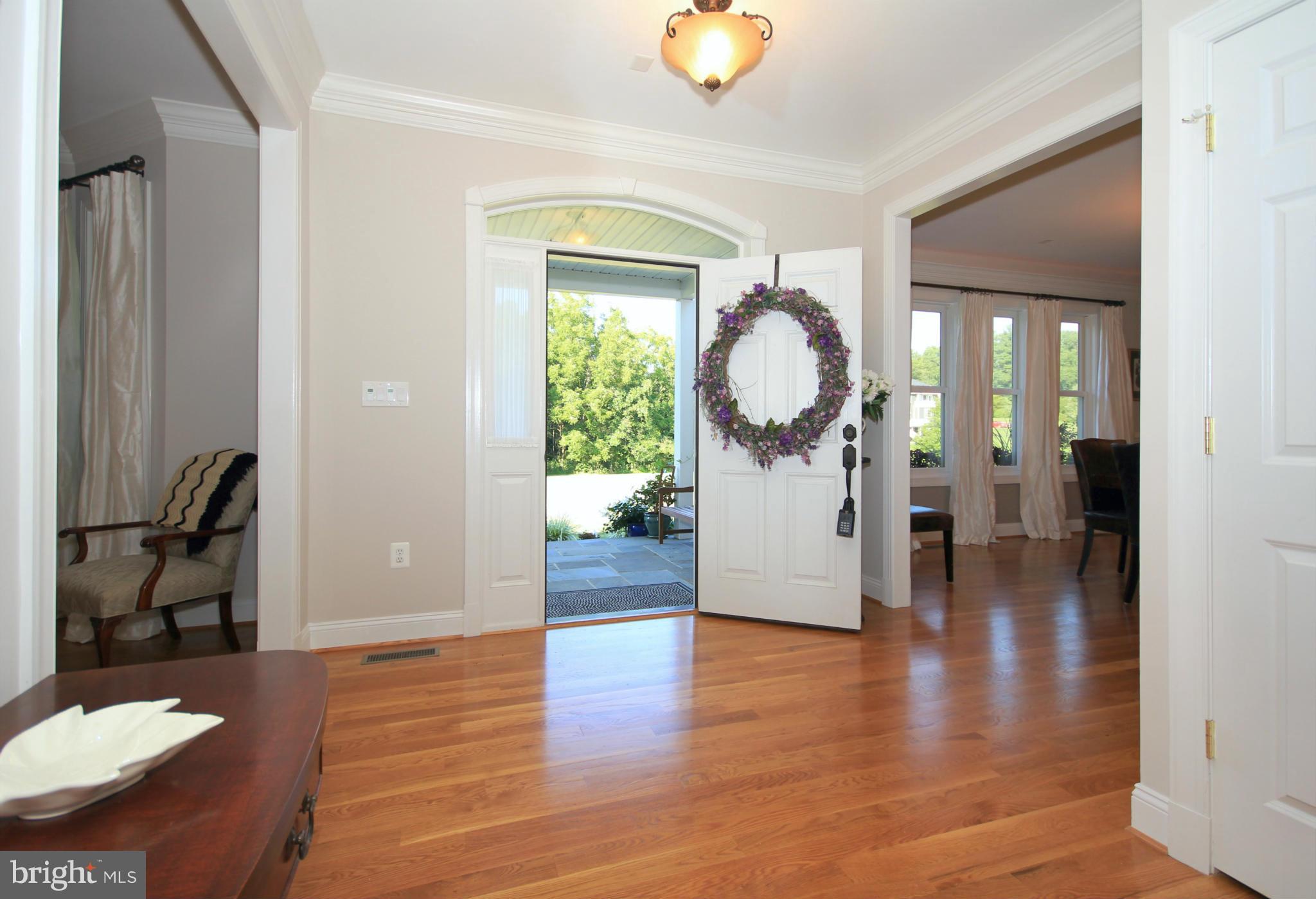 16333 Hamilton Station Road Waterford, VA 20197 - Photo 3 of 30 Foyer