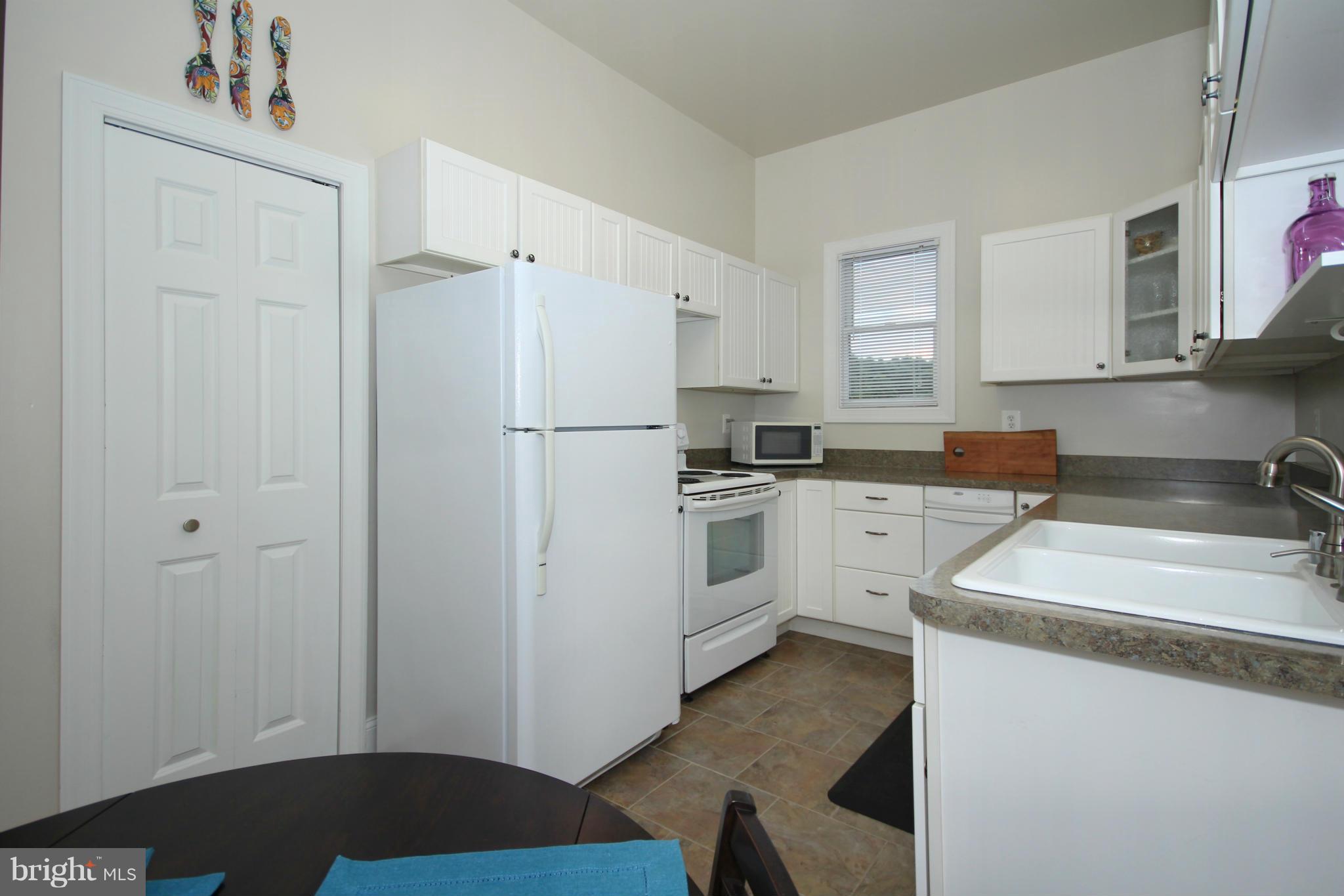 16333 Hamilton Station Road Waterford, VA 20197 - Photo 24 of 30 2nd Kitchen in Carriage House