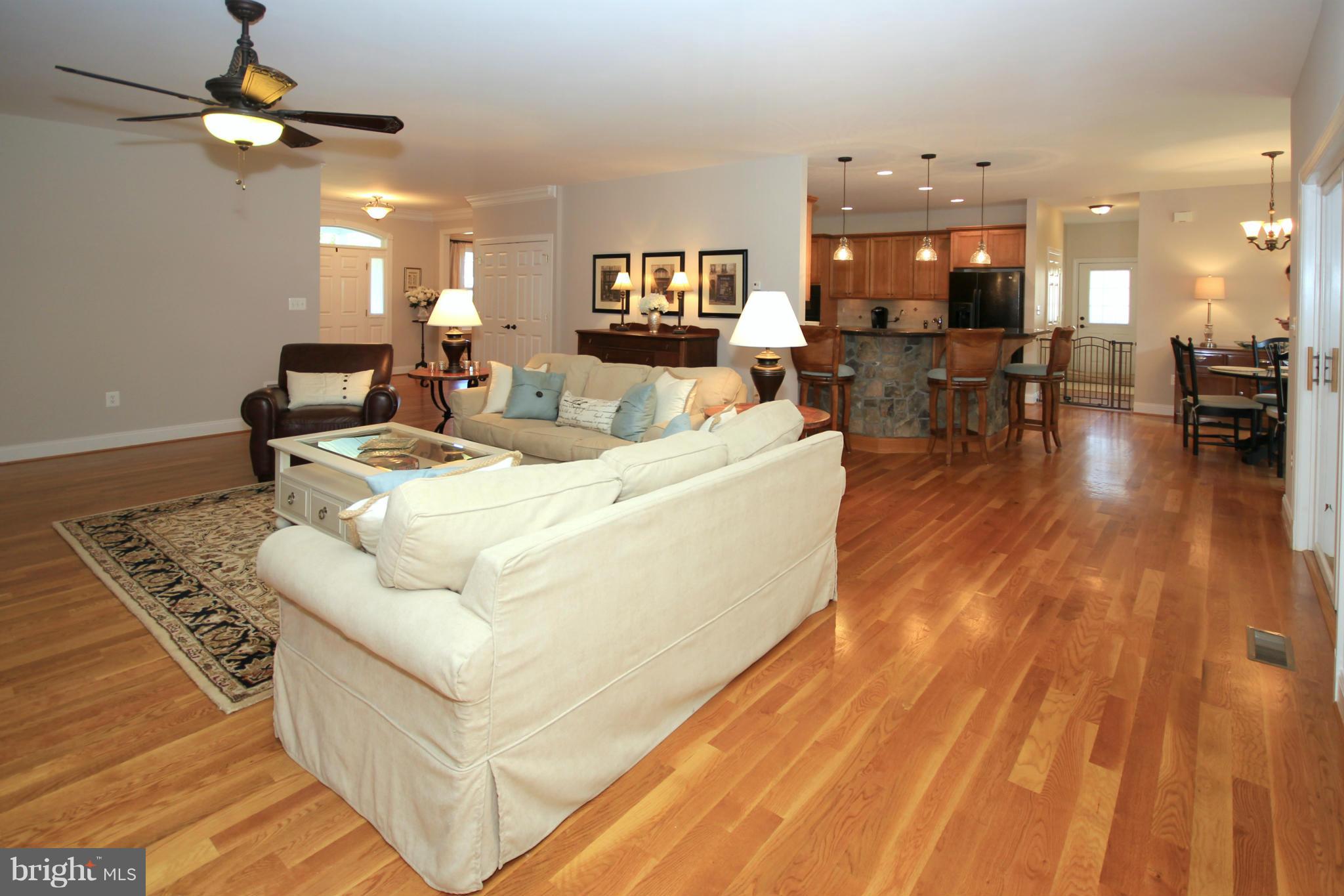 16333 Hamilton Station Road Waterford, VA 20197 - Photo 10 of 30 Family Room