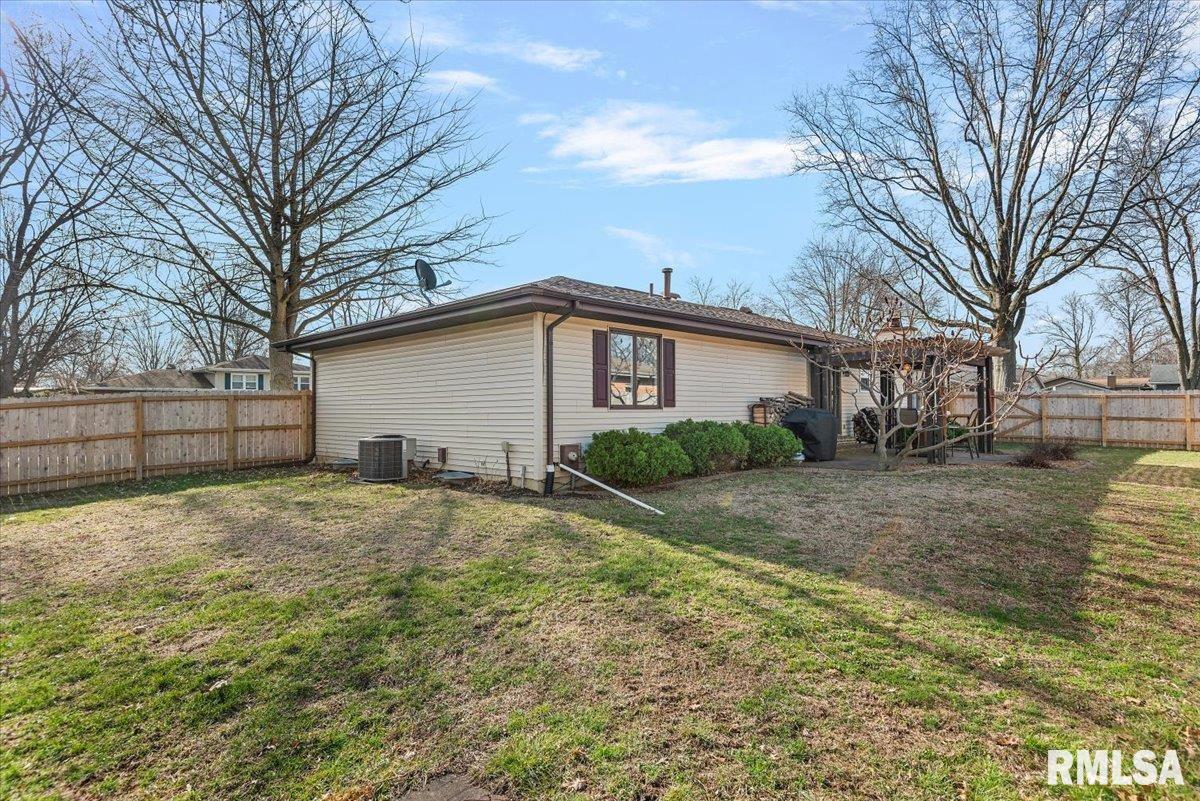 51 Squires Road Springfield, IL 62704 - Photo 28 of 33 Gallery Image 28