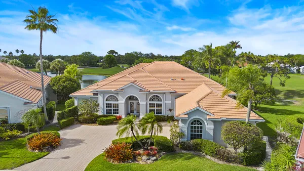 $935,000 | 2243 Southwest Bradford Place, Palm City, FL 34990