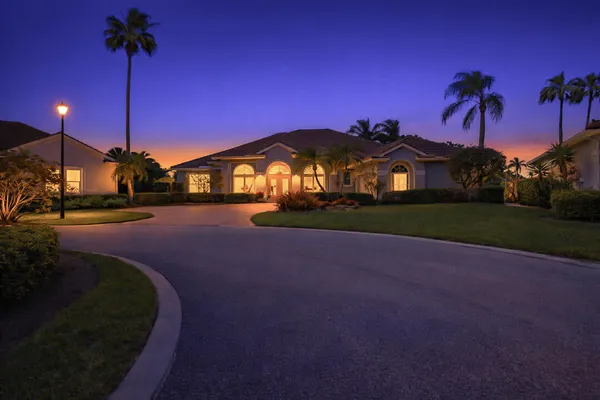 $935,000 | 2243 Southwest Bradford Place, Palm City, FL 34990