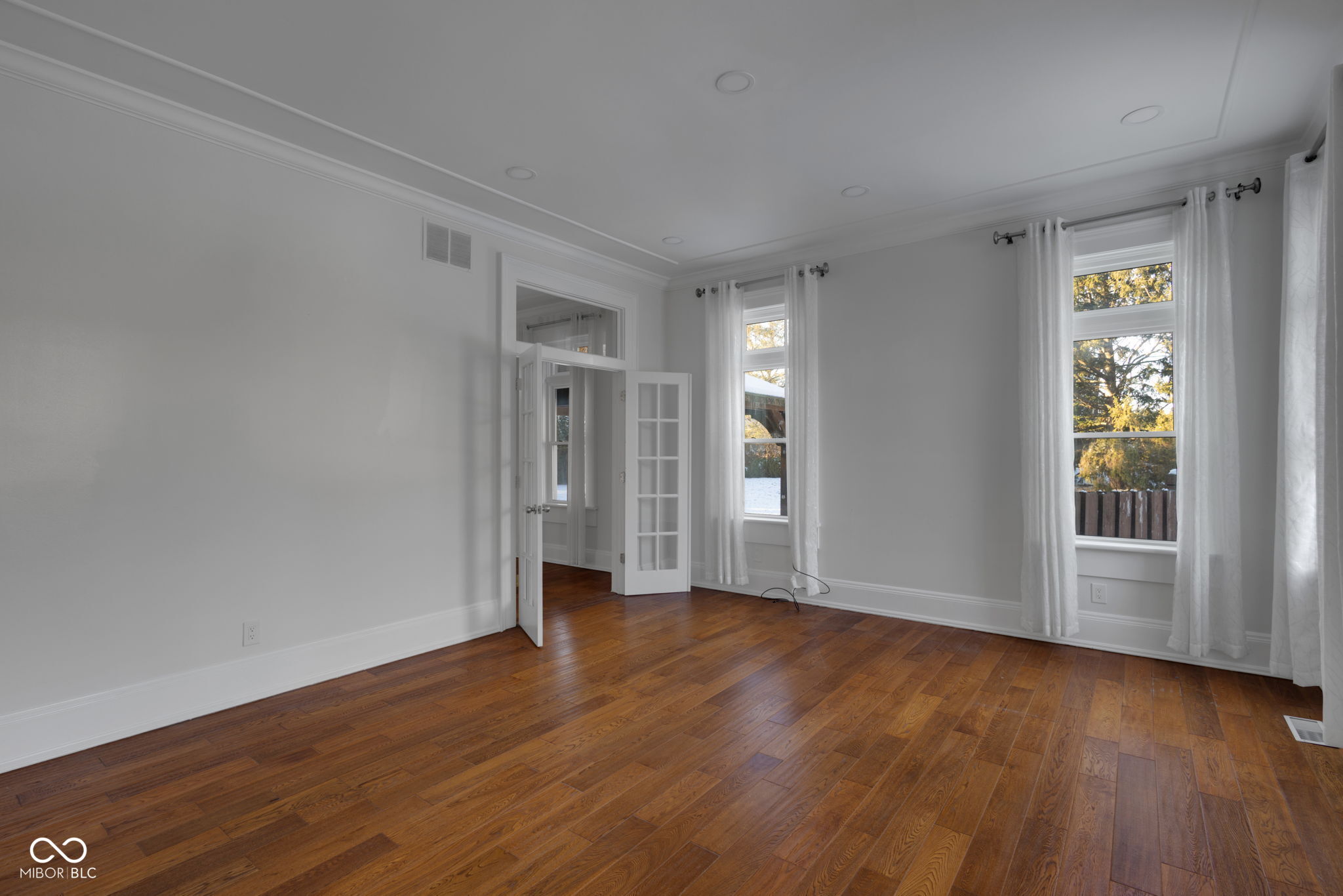 11178 Ditch Road Carmel, IN 46032 - Photo 12 of 97