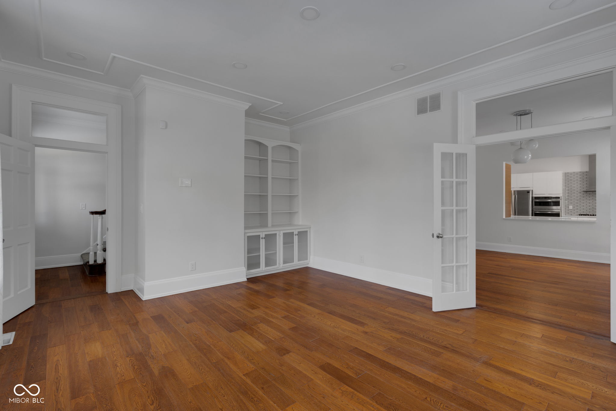 11178 Ditch Road Carmel, IN 46032 - Photo 13 of 97