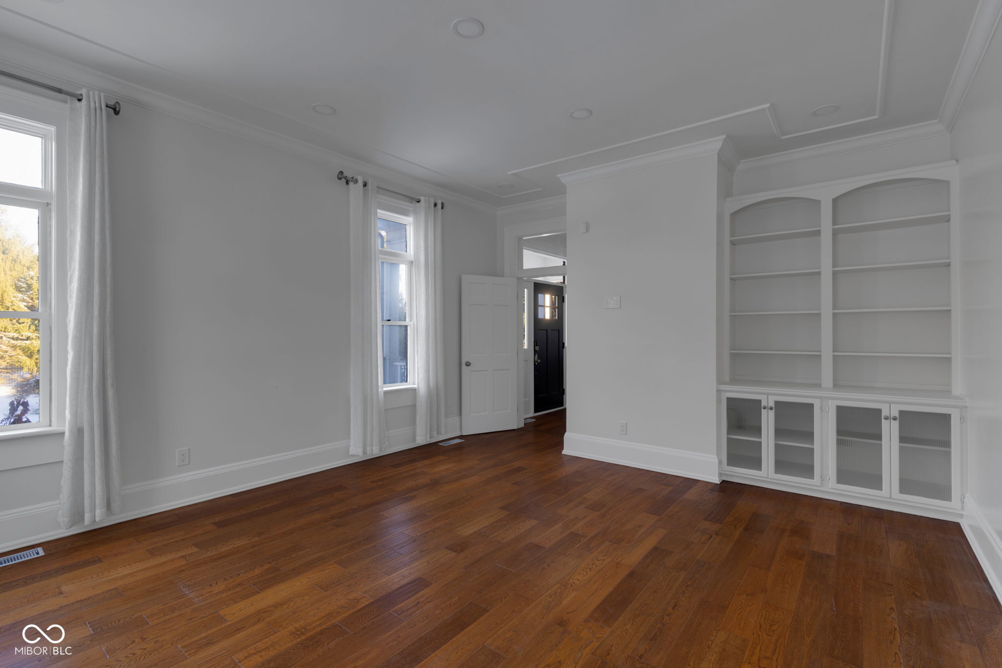 11178 Ditch Road Carmel, IN 46032 - Photo 14 of 97