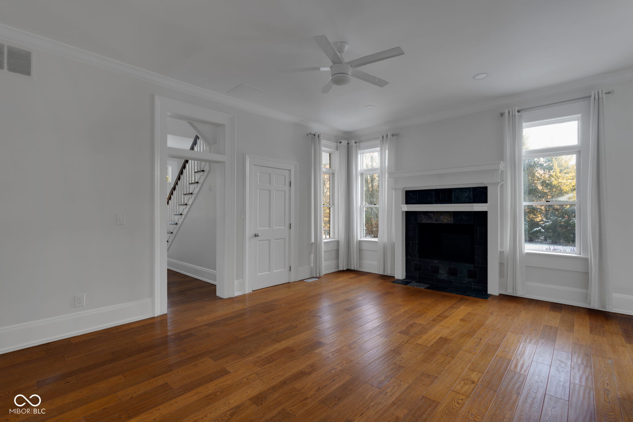 11178 Ditch Road Carmel, IN 46032 - Photo 22 of 97