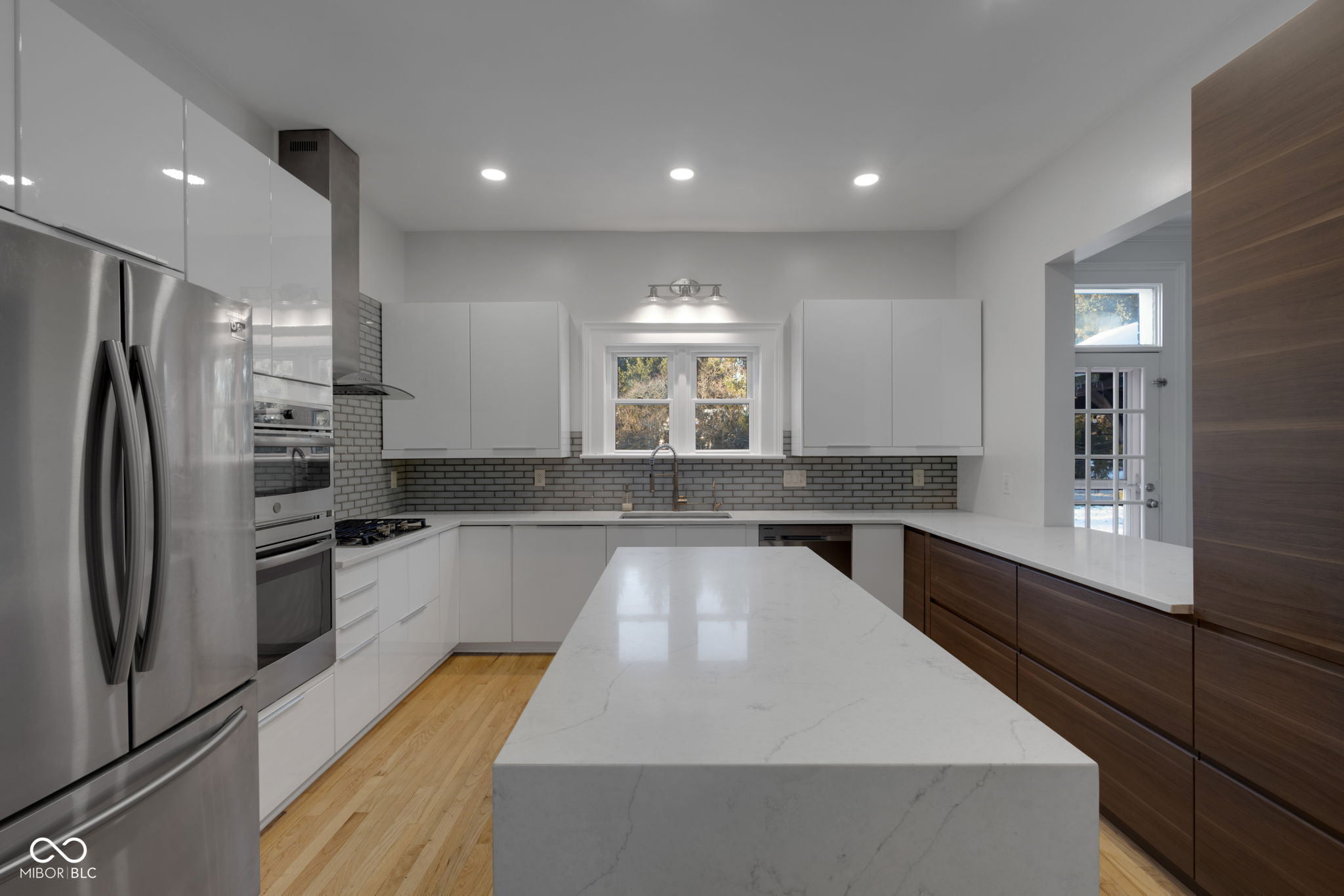 11178 Ditch Road Carmel, IN 46032 - Photo 26 of 97