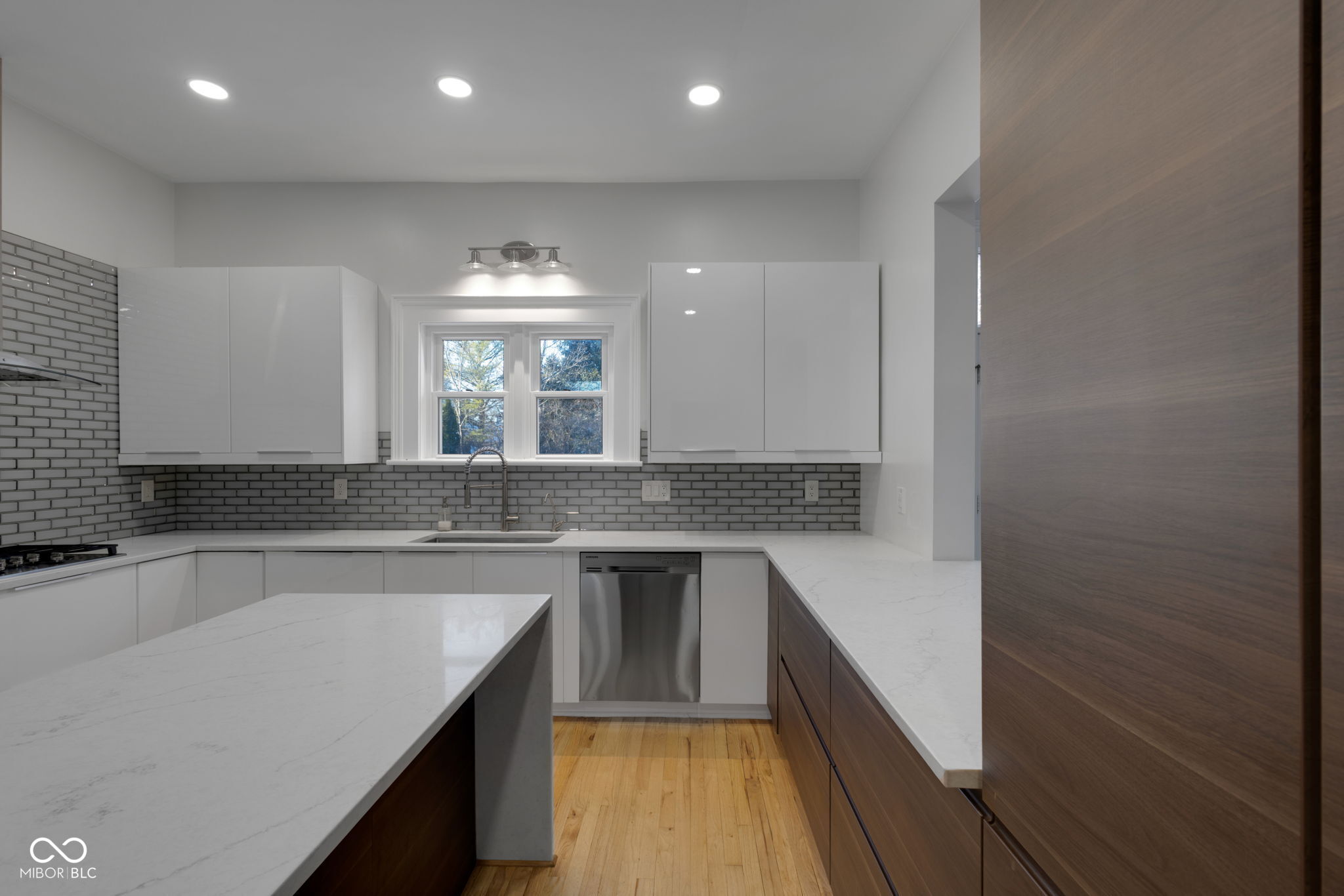 11178 Ditch Road Carmel, IN 46032 - Photo 27 of 97