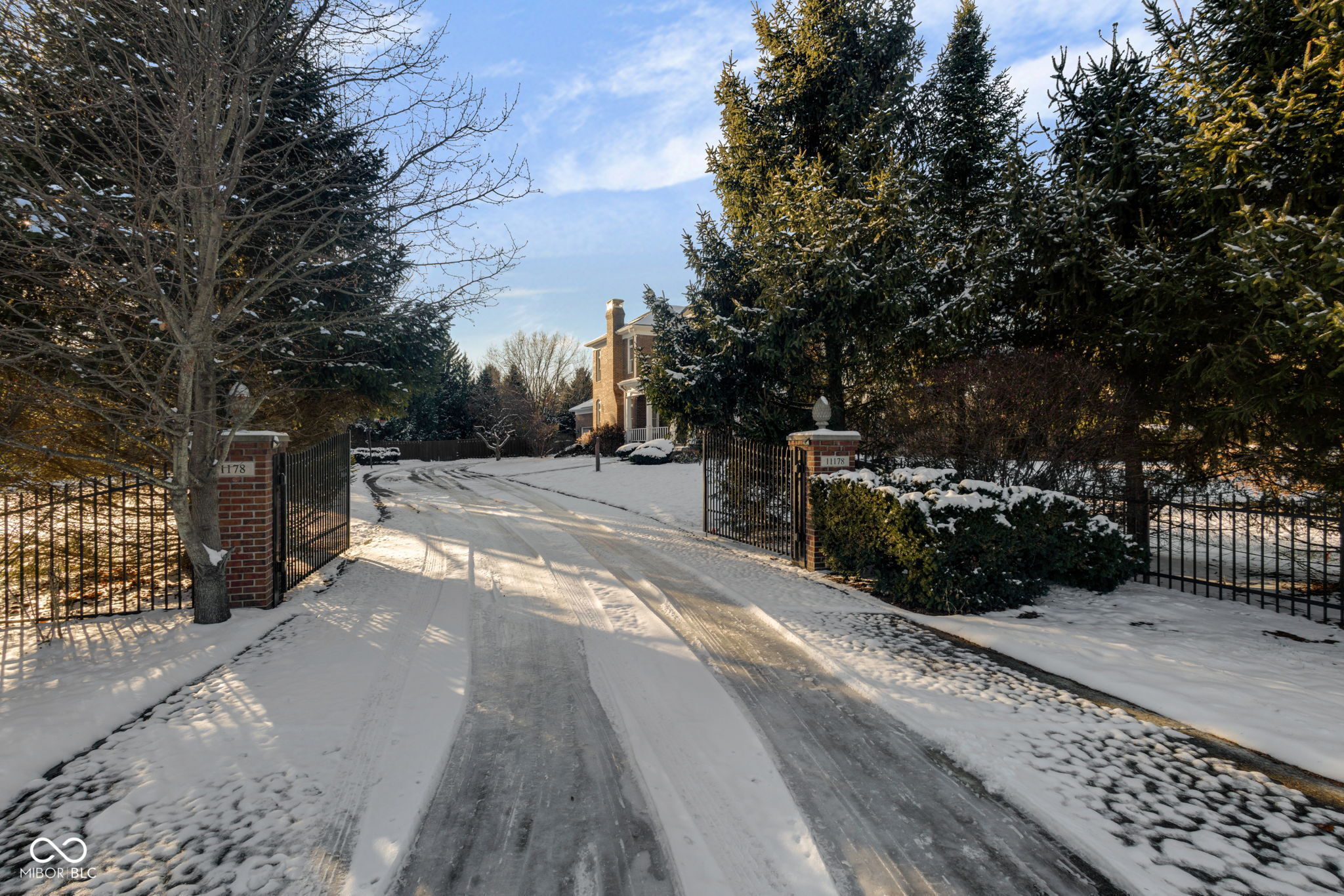 11178 Ditch Road Carmel, IN 46032 - Photo 3 of 97