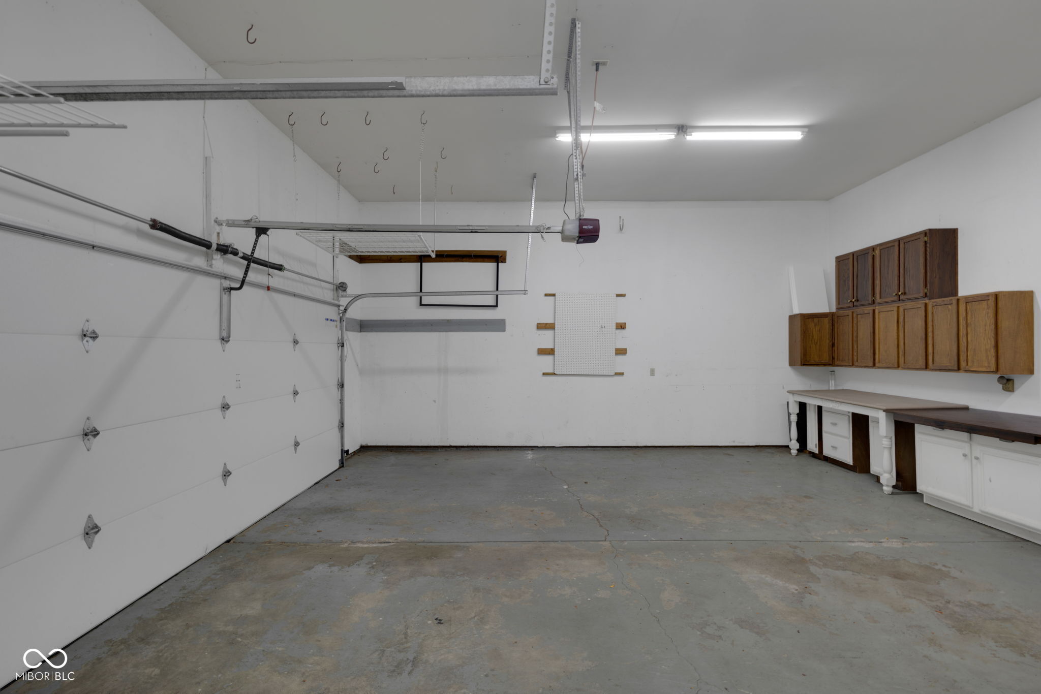 11178 Ditch Road Carmel, IN 46032 - Photo 33 of 97