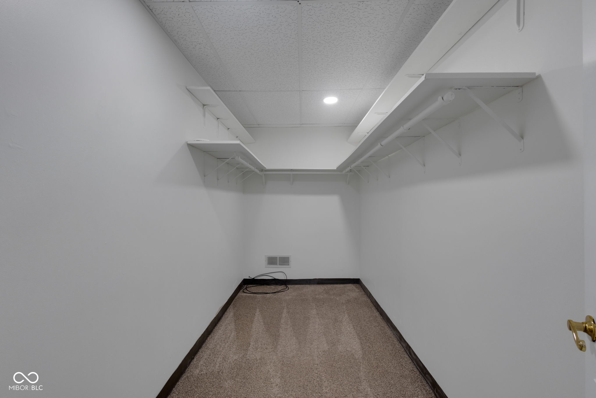 11178 Ditch Road Carmel, IN 46032 - Photo 41 of 97