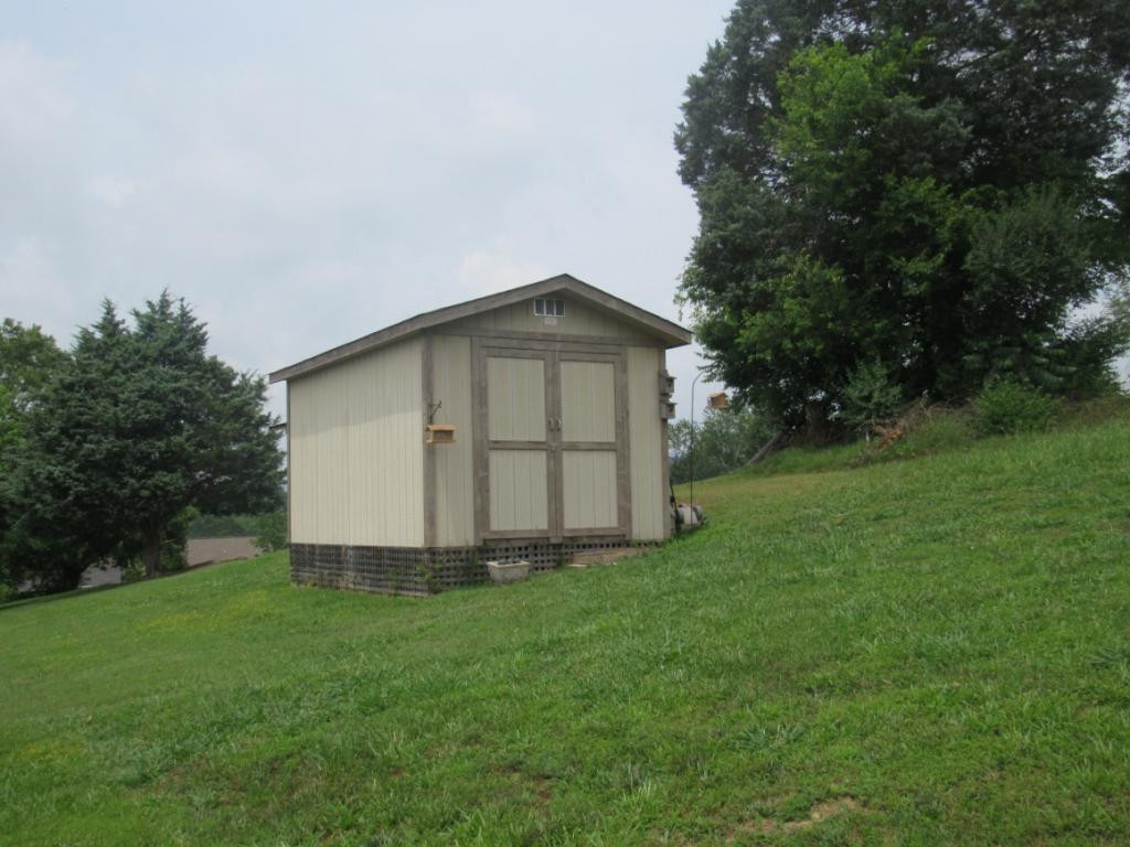 195 Simpson Lane Bean Station, TN 37708 - Photo 5 of 36 Photo 5