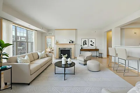 $339,000 | 3600 Wooddale Avenue South, Unit 319, St. Louis Park, MN 55416