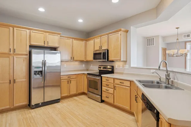 $339,000 | 3600 Wooddale Avenue South, Unit 319, St. Louis Park, MN 55416