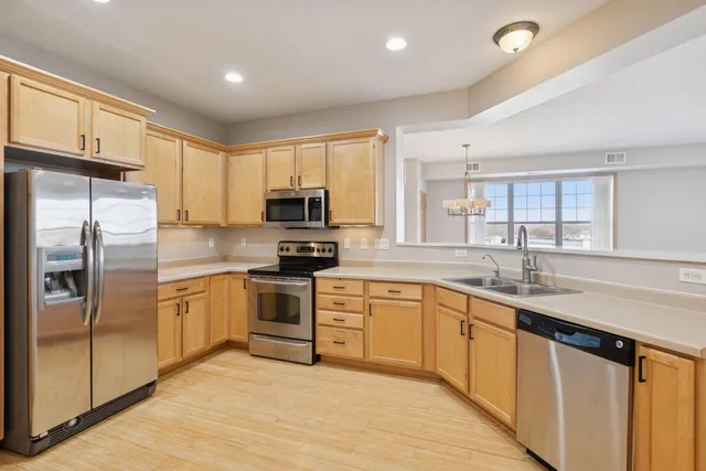 $339,000 | 3600 Wooddale Avenue South, Unit 319, St. Louis Park, MN 55416