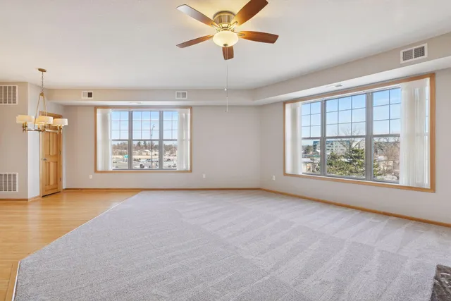 $339,000 | 3600 Wooddale Avenue South, Unit 319, St. Louis Park, MN 55416