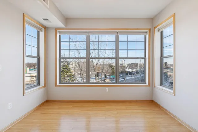 $339,000 | 3600 Wooddale Avenue South, Unit 319, St. Louis Park, MN 55416