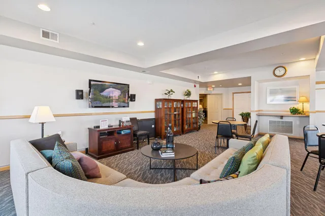 $339,000 | 3600 Wooddale Avenue South, Unit 319, St. Louis Park, MN 55416