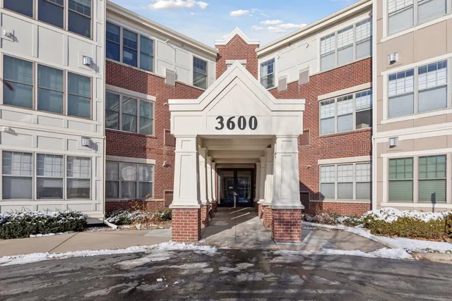 $339,000 | 3600 Wooddale Avenue South, Unit 319, St. Louis Park, MN 55416