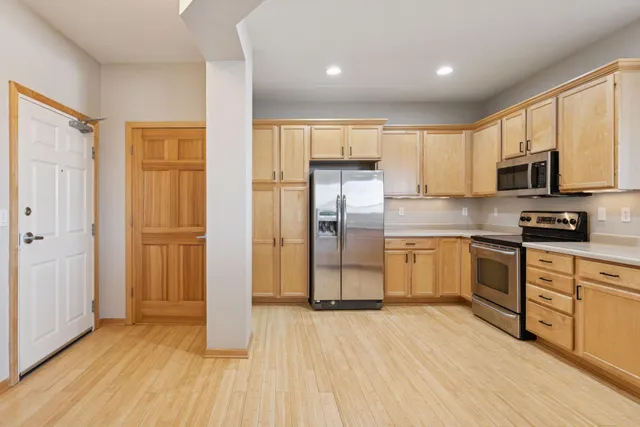 $339,000 | 3600 Wooddale Avenue South, Unit 319, St. Louis Park, MN 55416